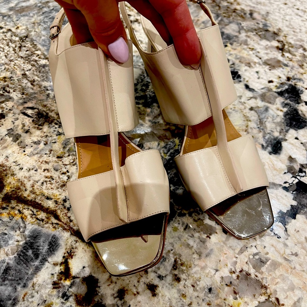 Salvator Feragamo heels , size 39,5